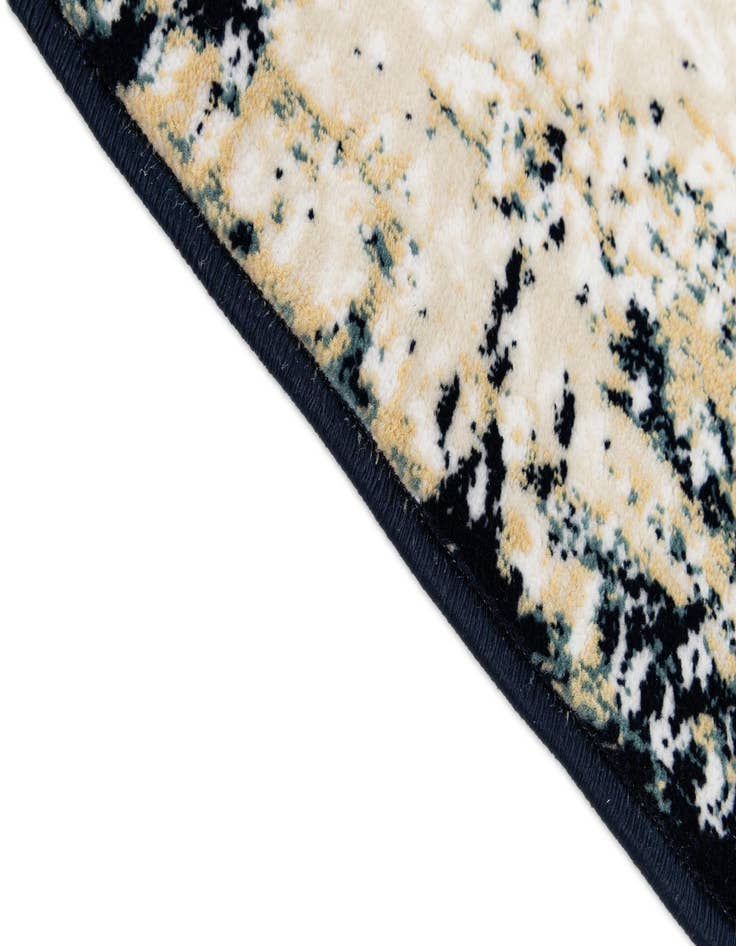 Detail image of 2' 2 x 2' 7 Nain Rug