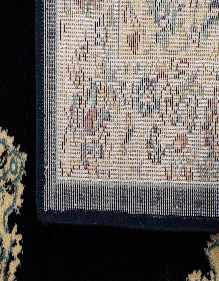Detail image of 2' 3 x 2' 8 Nain Rug