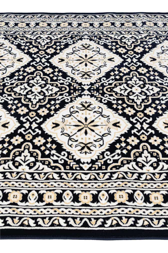 5' 2 x 7' 8 Nain Rug