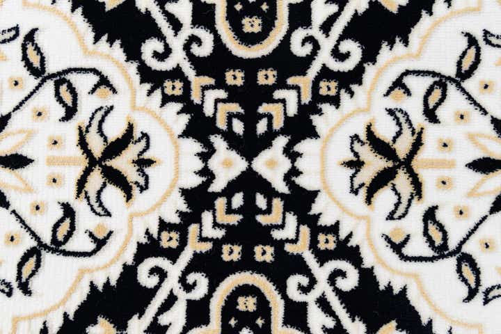 5' 2 x 7' 8 Nain Rug