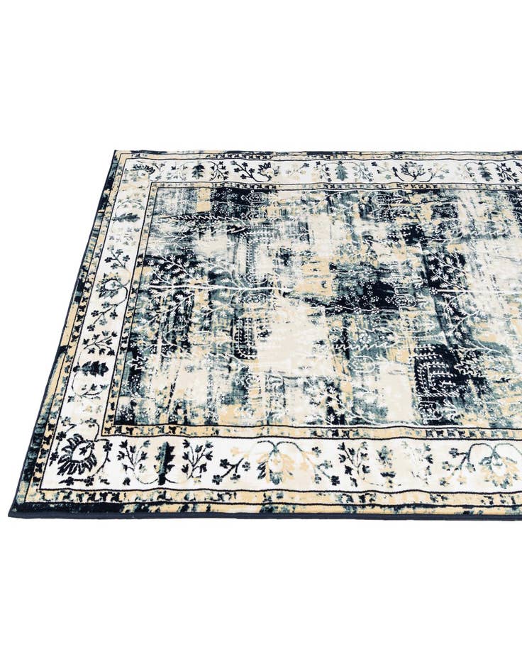 Detail image of 5' 2 x 7' 9 Nain Rug