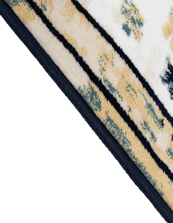 Detail image of 5' 2 x 7' 9 Nain Rug