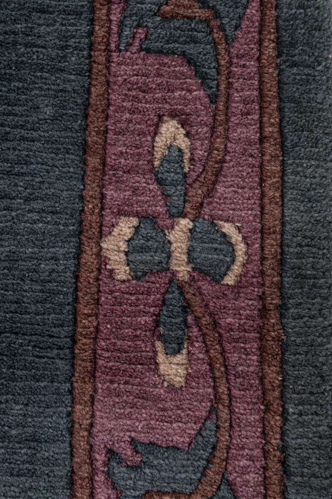 2' 7 x 4' 9 Hand Knotted Nepal Wool Rug