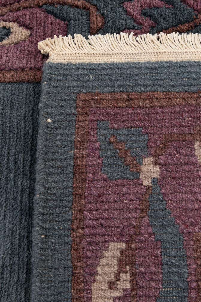 2' 7 x 4' 9 Hand Knotted Nepal Wool Rug
