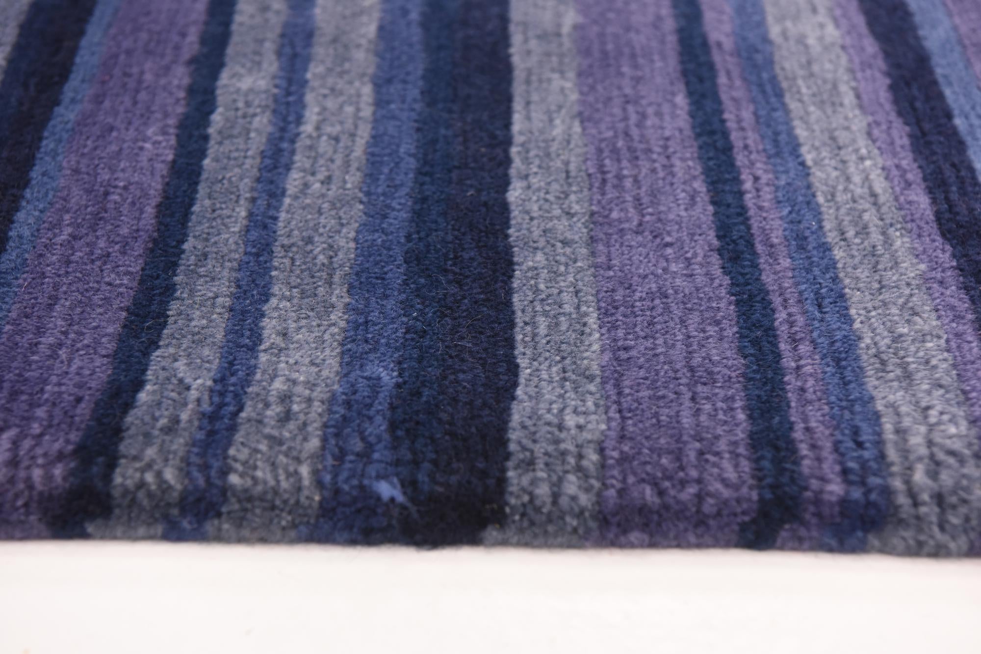 4' 9 x 6' 7 Hand Knotted Nepal Wool Rug