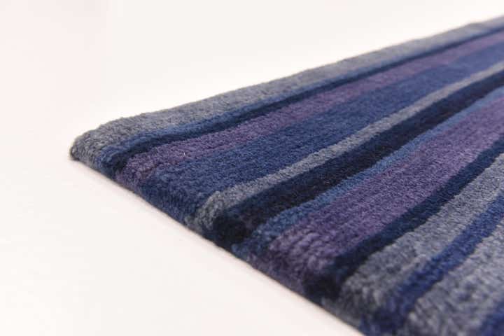 4' 9 x 6' 7 Hand Knotted Nepal Wool Rug