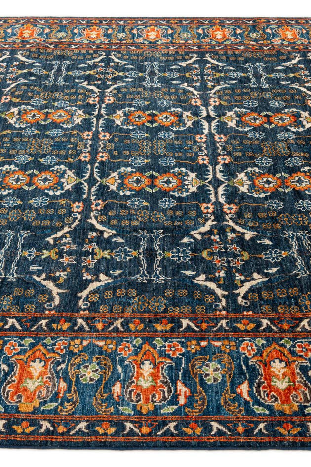 Detail image of 8' 9 x 9' 9 Hand Knotted Oushak Wool Rug