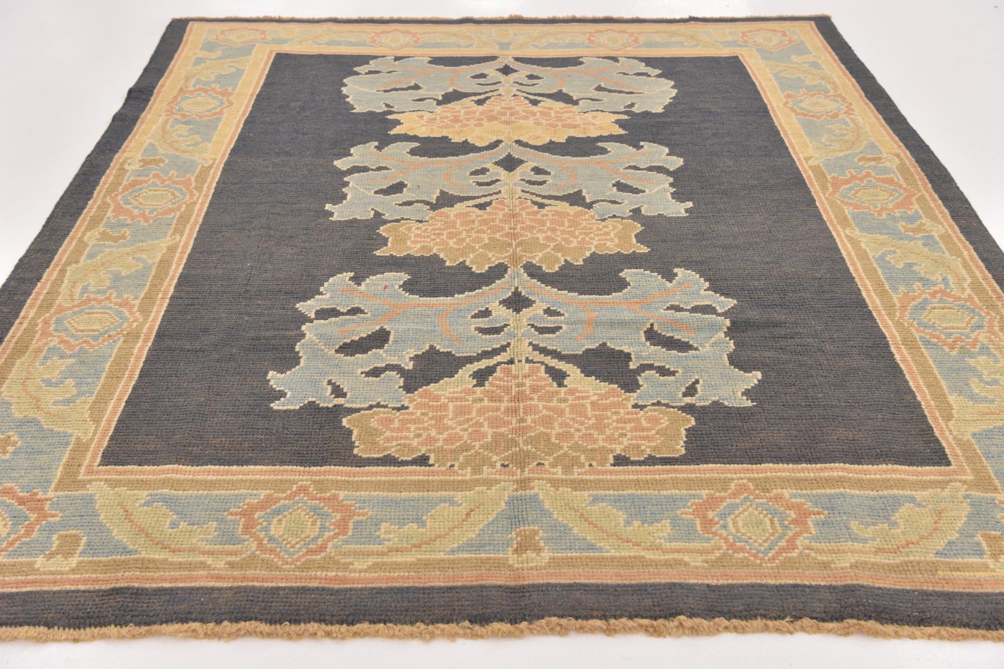 6' 10 x 8' 4 Hand Knotted Oushak Wool Rug