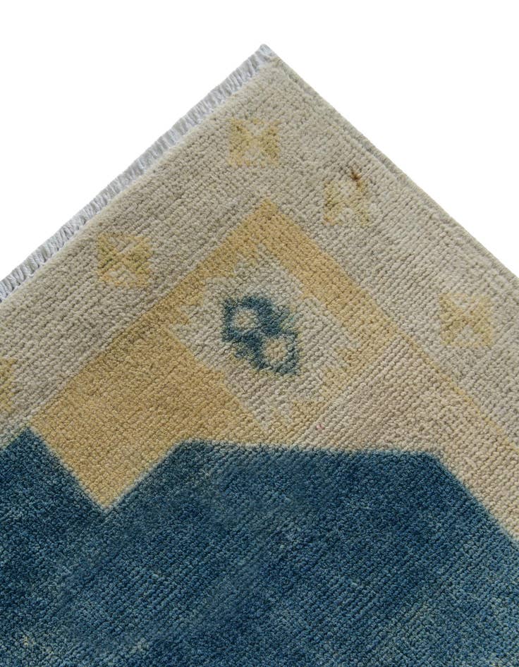 Detail image of 3' 5 x 4' 10  Hand Knotted Oushak Wool Rug