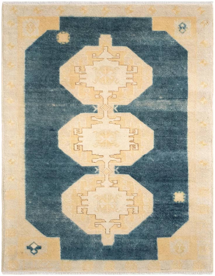 Detail image of 3' 5 x 4' 10 Hand Knotted Oushak Wool Rug