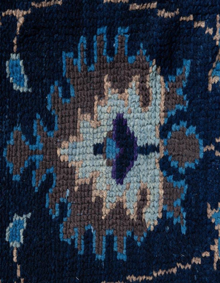 Detail image of 7' 10 x 10'  Hand Knotted Oushak Wool Rug