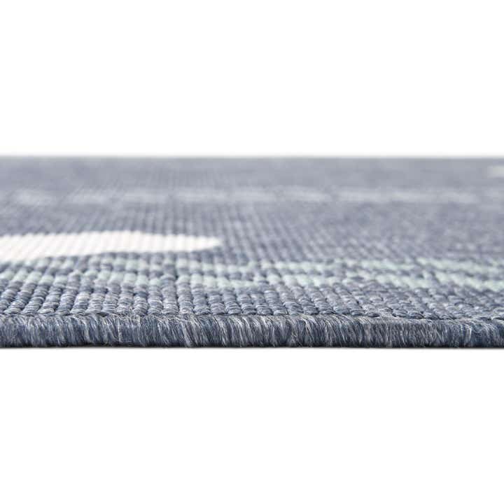 5' 3 x 8' Easy-Clean Coastal Indoor / Outdoor Rug