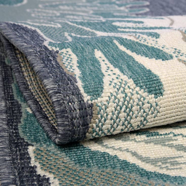 Detail image of 9' x 12' Easy-Clean Coastal Indoor / Outdoor Rug