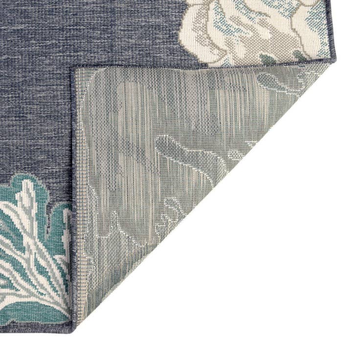 Detail image of 9' x 12' Easy-Clean Coastal Indoor / Outdoor Rug