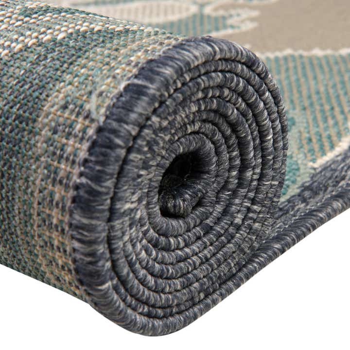 9' x 12' Easy-Clean Coastal Indoor / Outdoor Rug