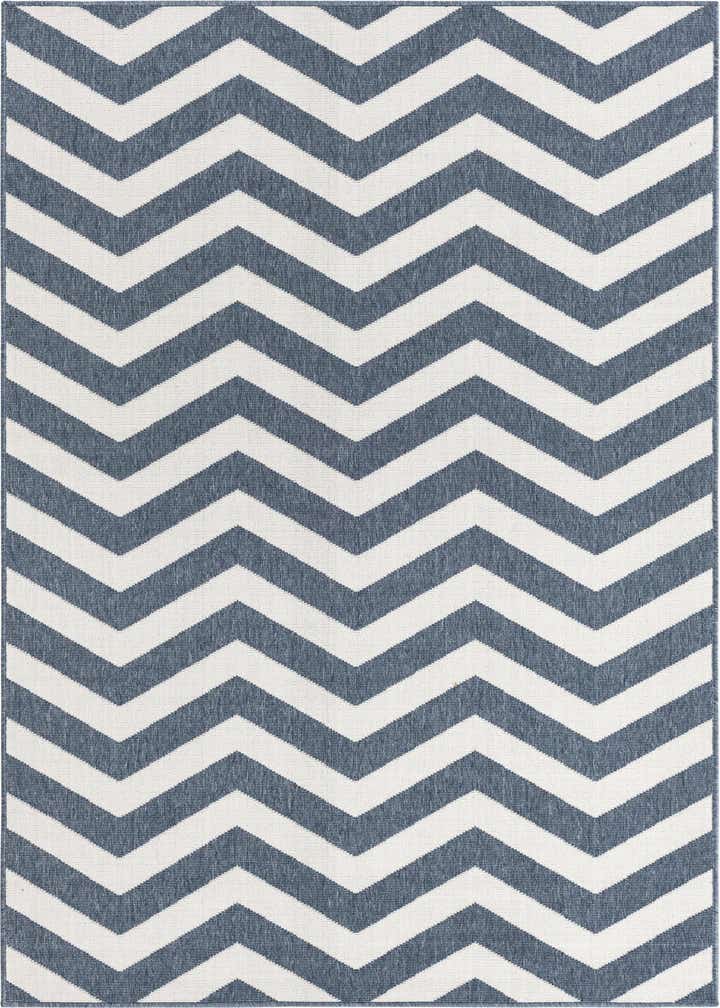 5' 3 x 8' Easy-Clean Coastal Indoor / Outdoor Rug