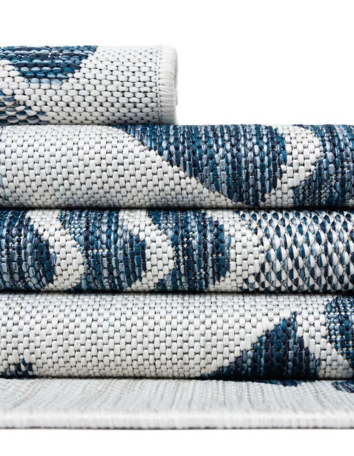 9' x 12' Easy-Clean Coastal Indoor / Outdoor Rug