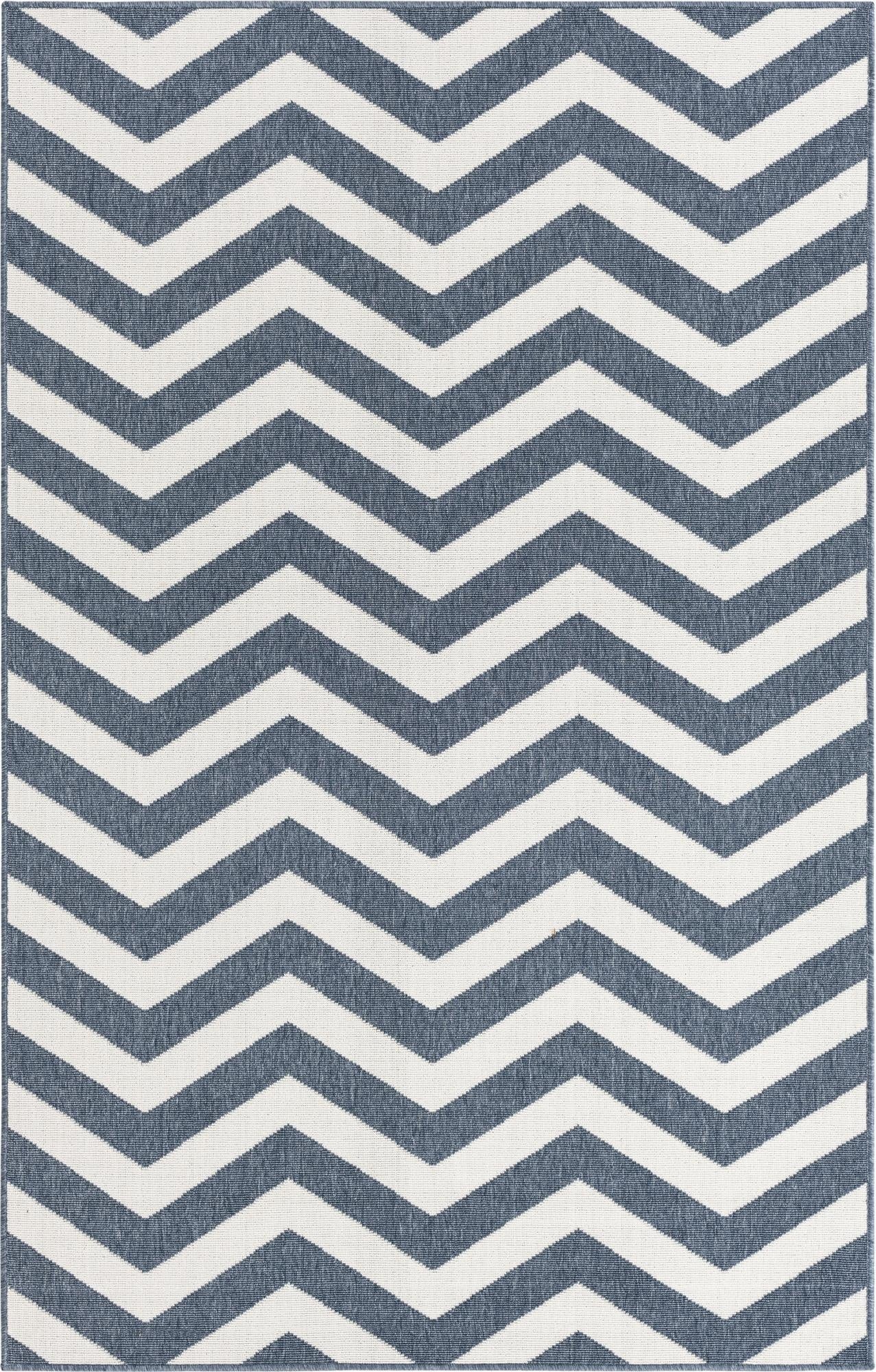 5' 3 x 8'  Washable Coastal Indoor / Outdoor Rug