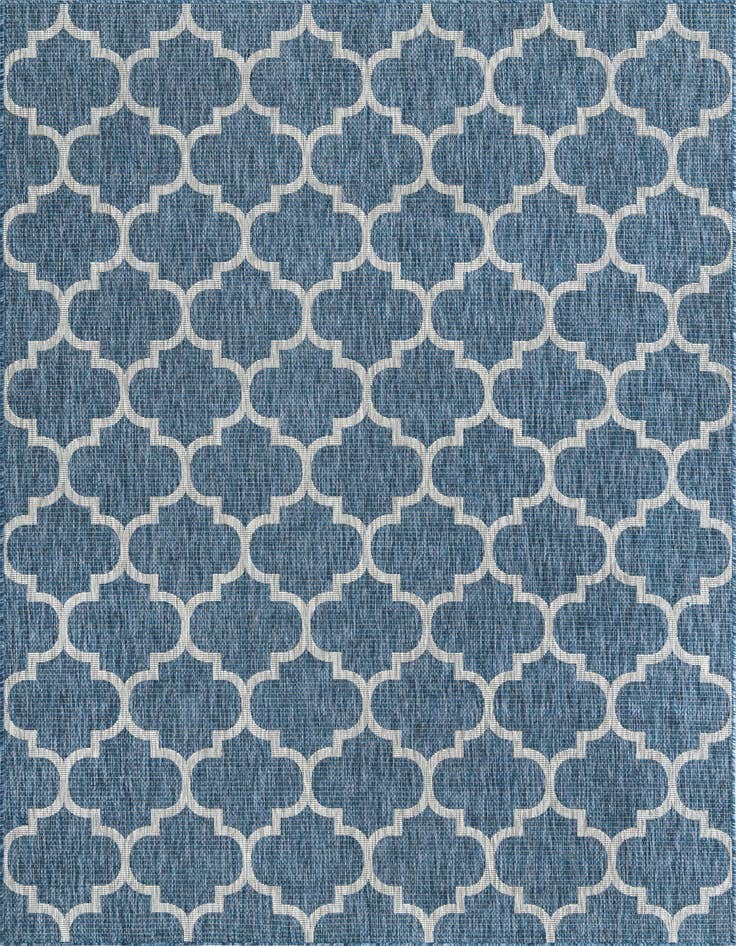 Detail image of 7' 10 x 11' Easy-Clean Lattice Indoor / Outdoor Rug