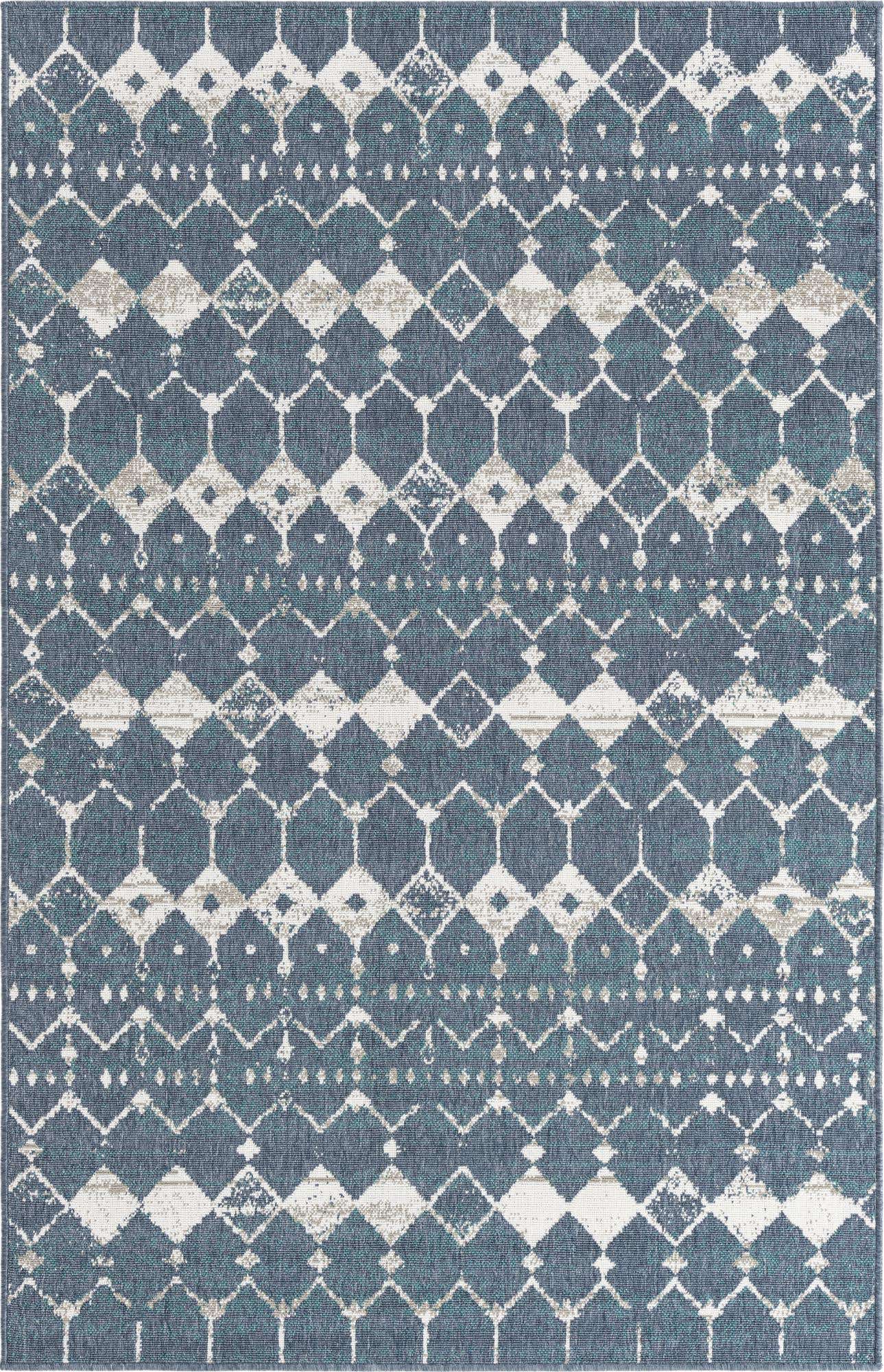 5' 3 x 8' Easy-Clean Lattice Indoor / Outdoor Rug