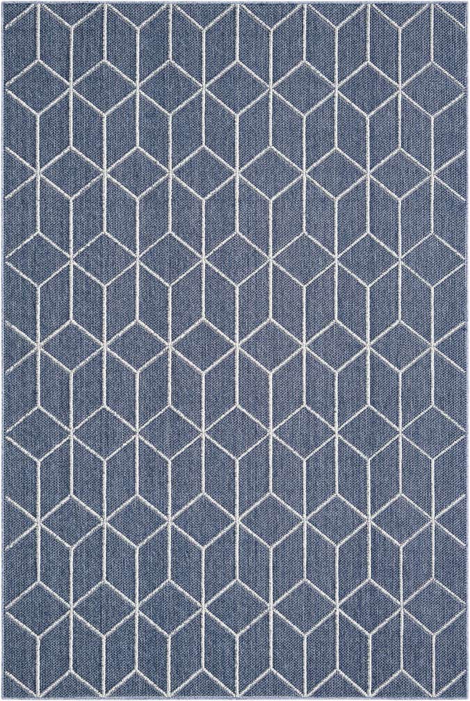 6' 1 x 9' Easy-Clean Lattice Indoor / Outdoor Rug