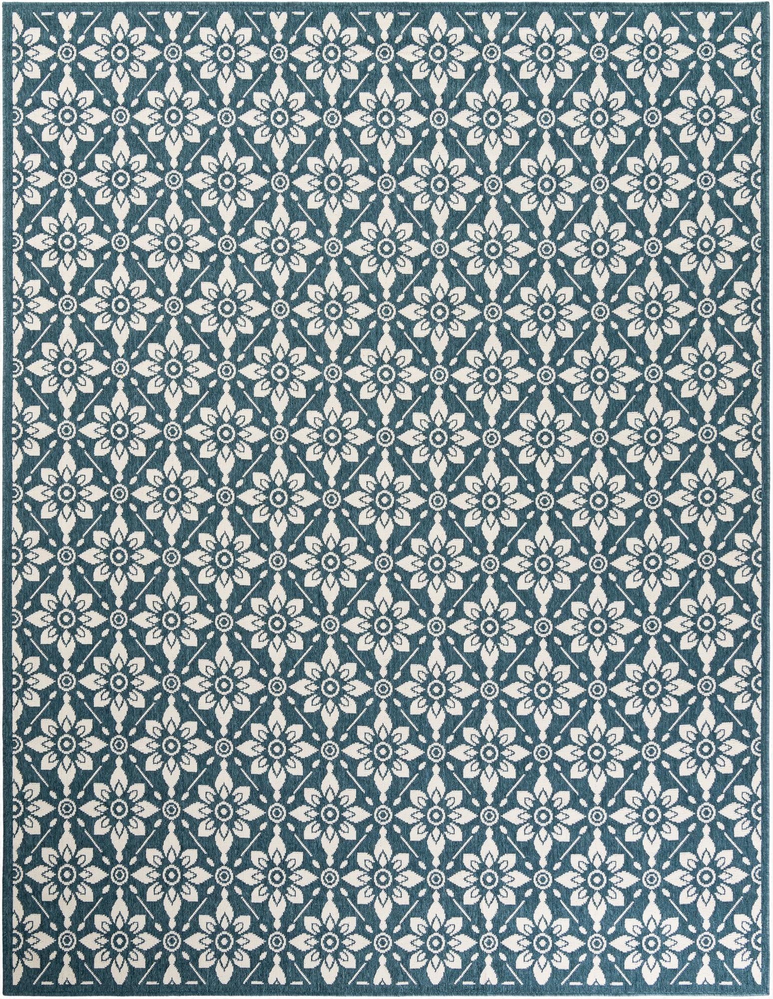 7' 10 x 10' Washable Lattice Indoor / Outdoor Rug