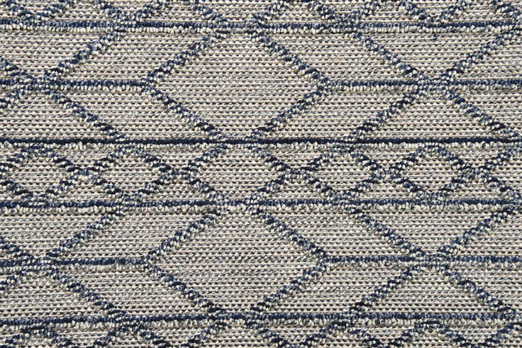 Detail image of 5' 3 x 7' 6 Easy-Clean Modern Indoor / Outdoor Rug