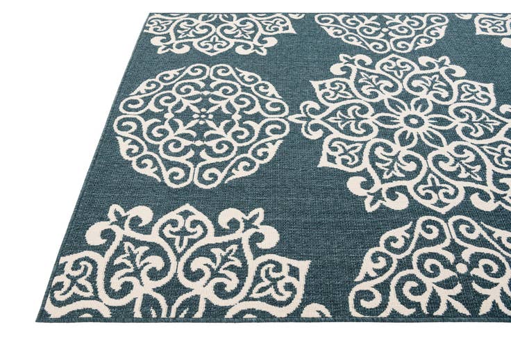 Detail image of 5' 3 x 7' 7 Easy-Clean Modern Indoor / Outdoor Rug