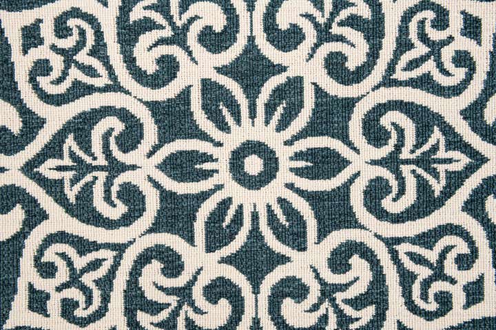 5' 3 x 7' 7 Easy-Clean Modern Indoor / Outdoor Rug