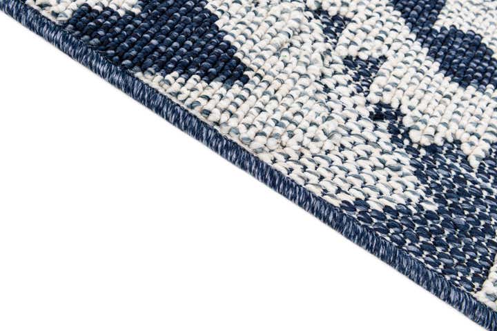 5' 3 x 7' 8 Easy-Clean Modern Indoor / Outdoor Rug