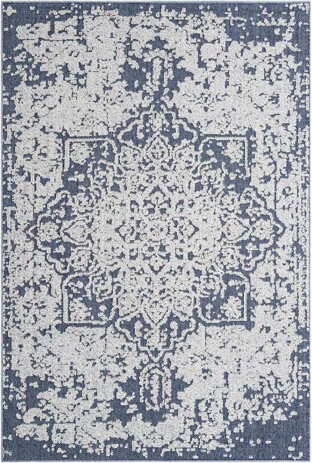 Detail image of 6' 1 x 9' Easy-Clean Traditional Indoor / Outdoor Rug