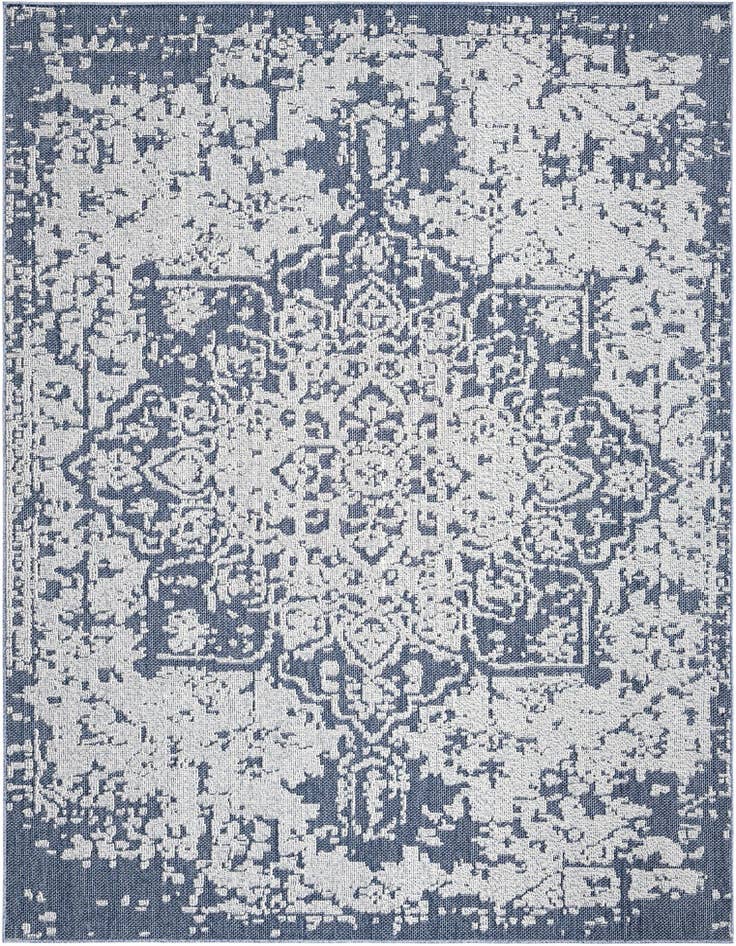 Detail image of 7' 10 x 10' Easy-Clean Traditional Indoor / Outdoor Rug