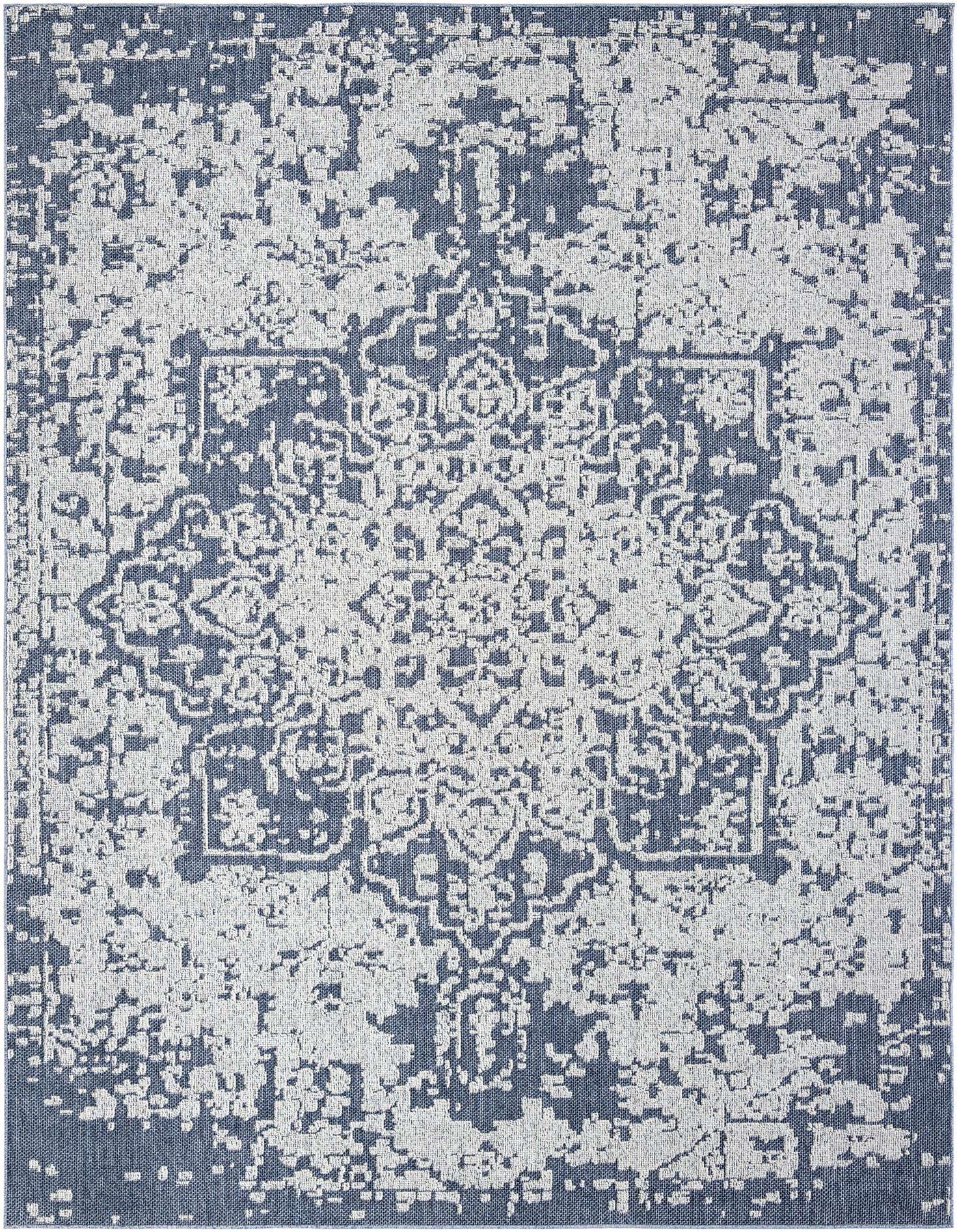 9' x 12' Easy-Clean Traditional Indoor / Outdoor Rug