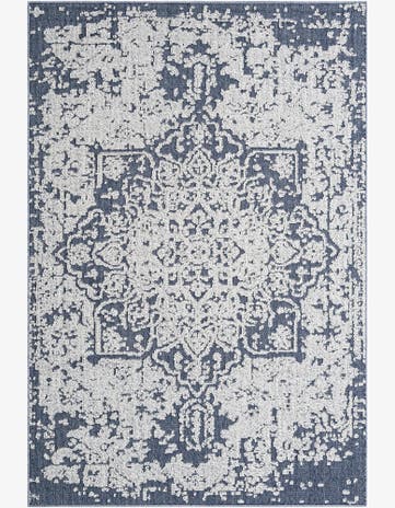 6' 1 x 9' Easy-Clean Traditional Indoor / Outdoor Rug