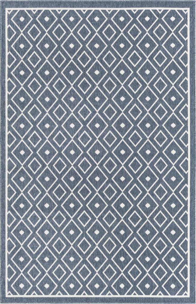5' 3 x 8' Easy-Clean Trellis Indoor / Outdoor Rug