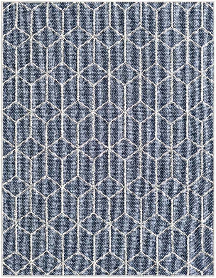 Detail image of 4' 1 x 6' 1 Easy-Clean Trellis Indoor / Outdoor Rug