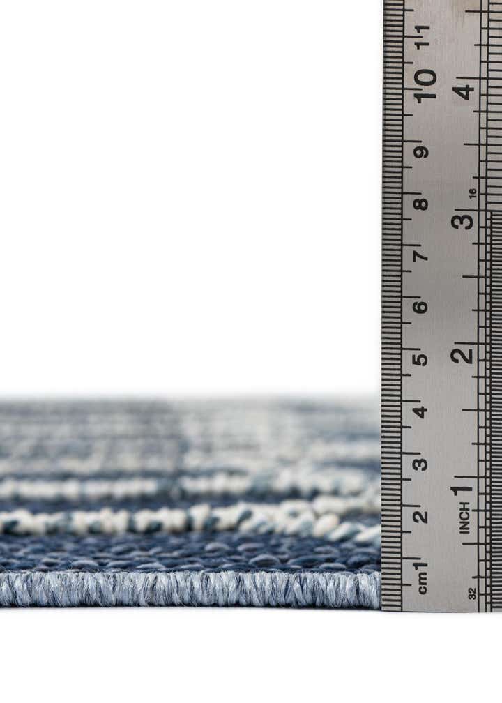 4' 1 x 6' 1 Easy-Clean Trellis Indoor / Outdoor Rug