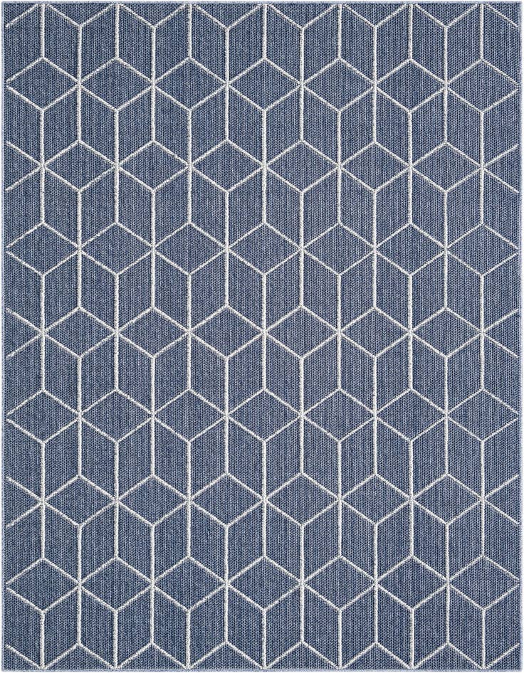 Detail image of 6' 1 x 9' Easy-Clean Trellis Indoor / Outdoor Rug