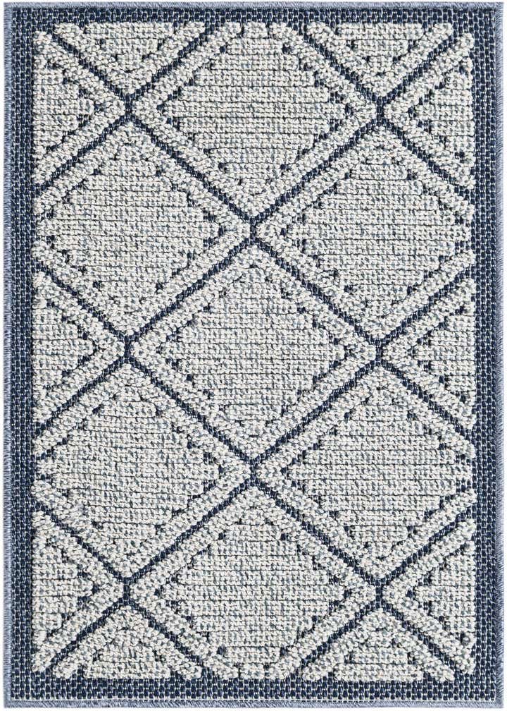 2' x 3' 1 Easy-Clean Trellis Indoor / Outdoor Rug