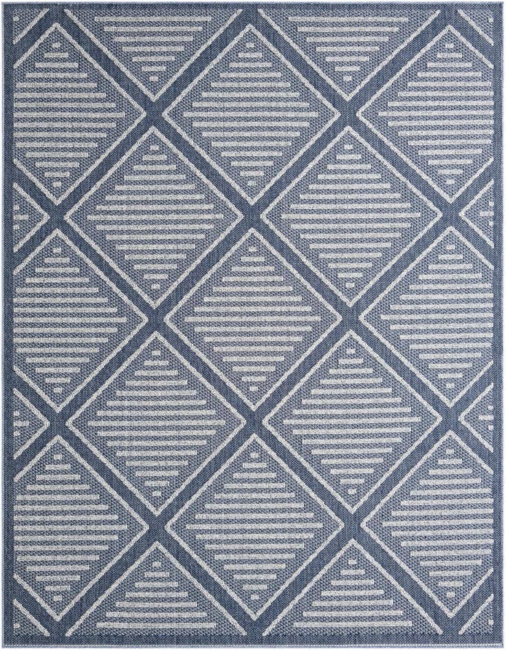 Detail image of 7' 10 x 10' Easy-Clean Trellis Indoor / Outdoor Rug