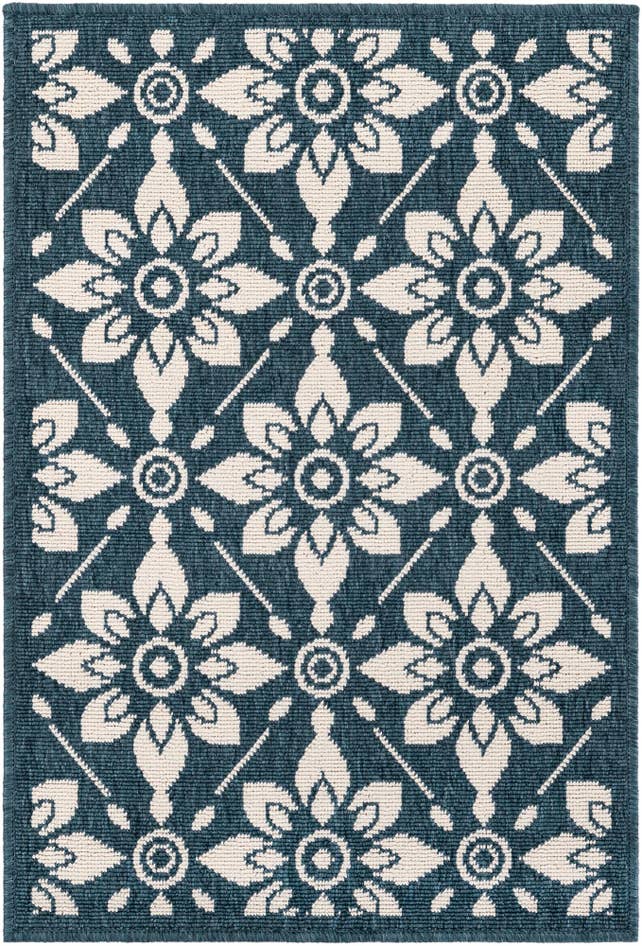 Detail image of 2' x 3' Easy-Clean Trellis Indoor / Outdoor Rug