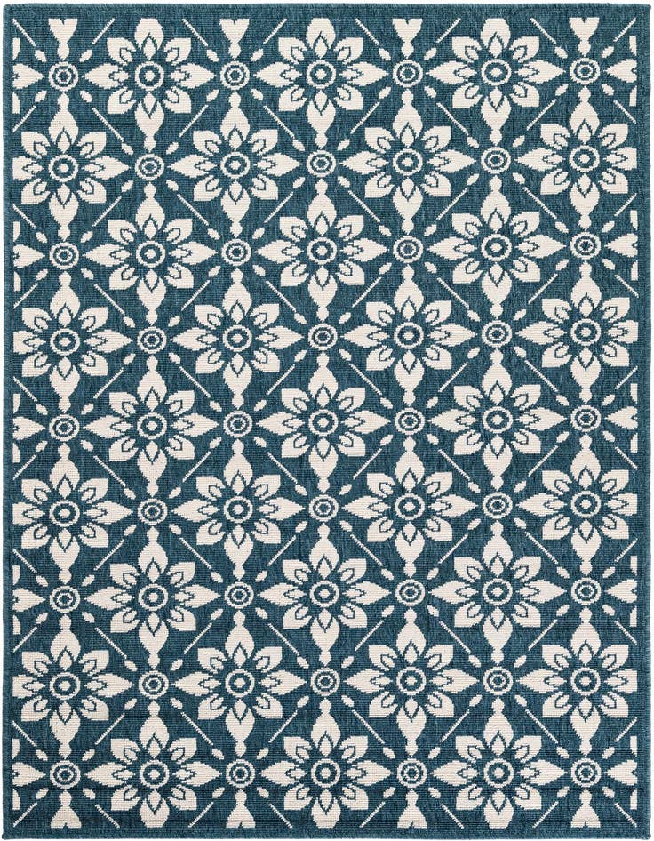 Detail image of 6' x 9' Easy-Clean Trellis Indoor / Outdoor Rug
