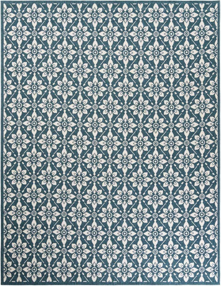 Detail image of 7' 10 x 10' Easy-Clean Trellis Indoor / Outdoor Rug