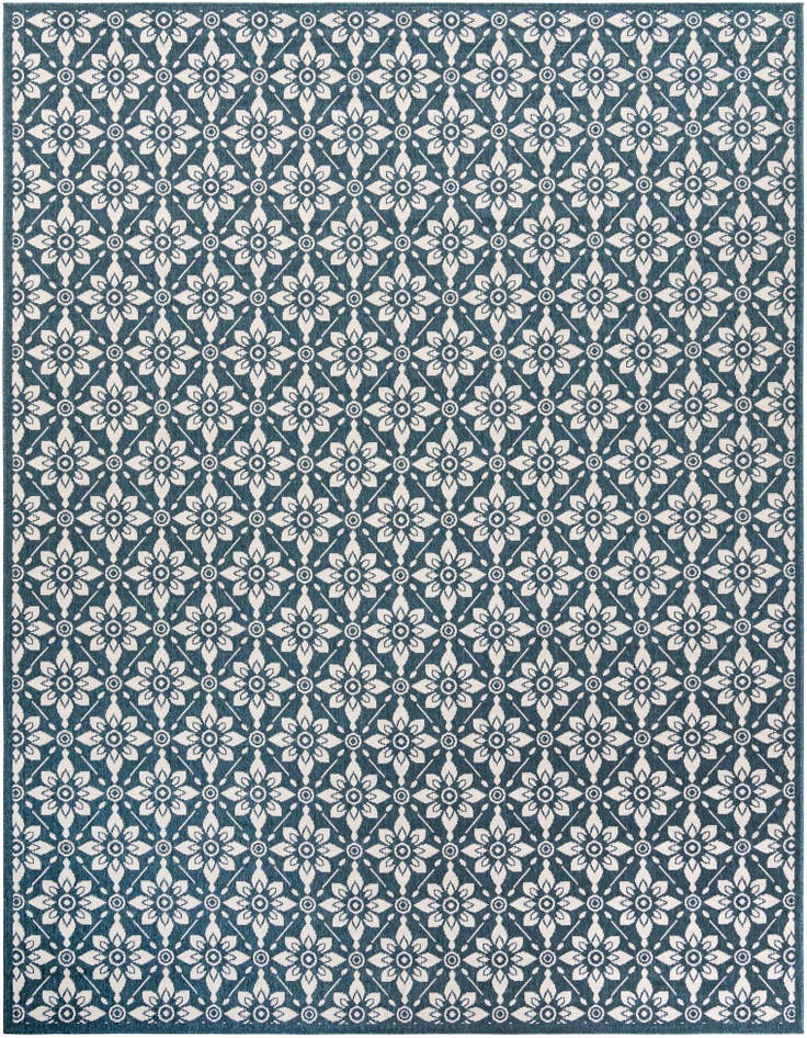 Detail image of 9' x 12' Easy-Clean Trellis Indoor / Outdoor Rug