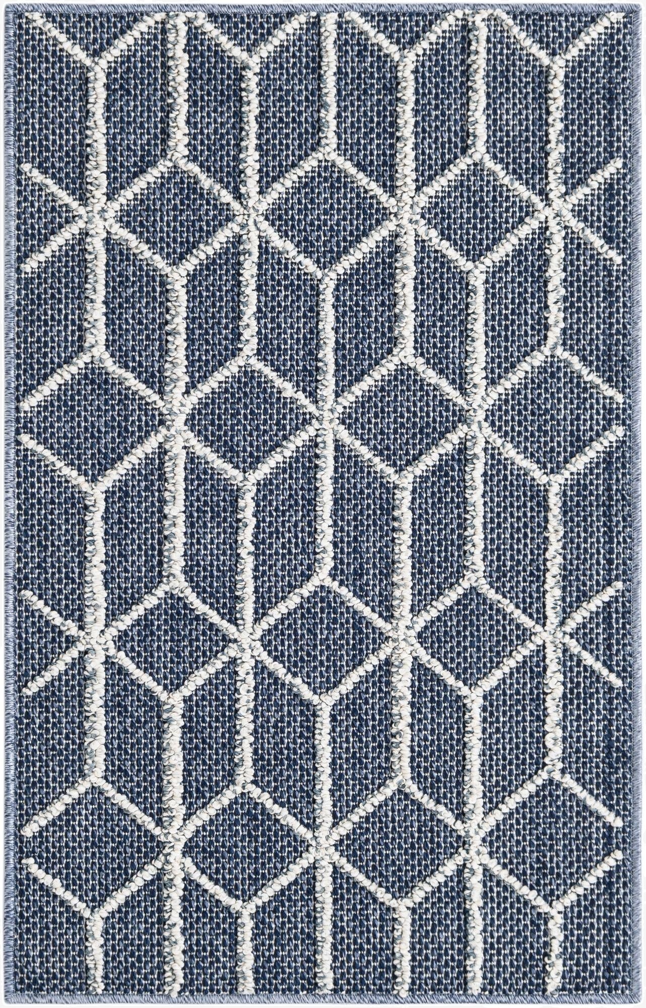 2' x 3' 1  Washable Trellis Indoor / Outdoor Rug