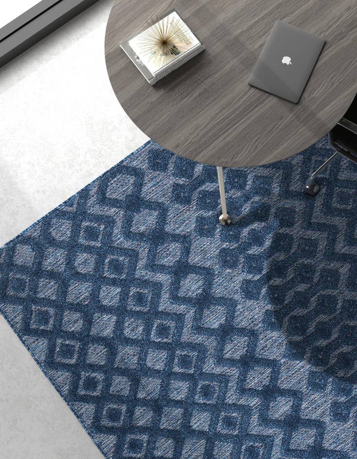 Detail image of 6' x 9'  Washable Trellis Textured Indoor / Outdoor Rug