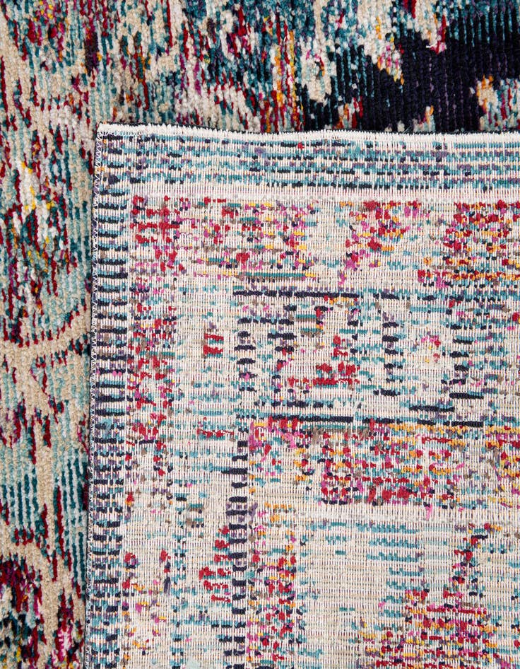 Detail image of 5' 4 x 7' 4 Palazzo Rug