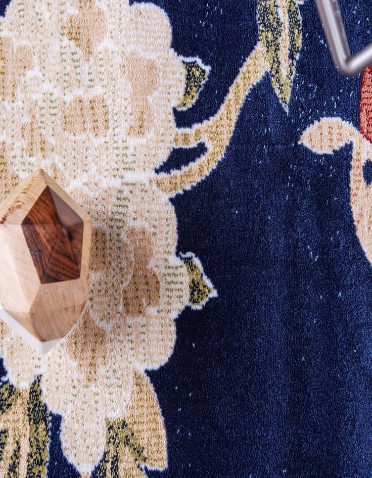 Detail image of 4' x 6' Pao Tou Rug