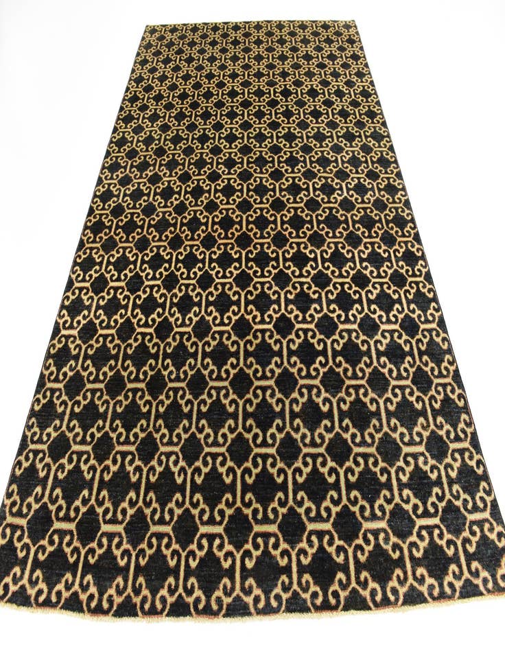 Detail image of 6' 6 x 9' 3  Hand Knotted Peshawar Ziegler Rug