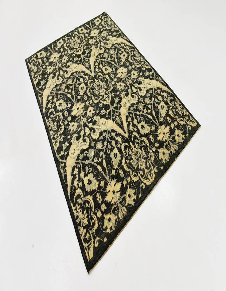 Detail image of 4' 10 x 6' 8  Hand Knotted Peshawar Ziegler Rug